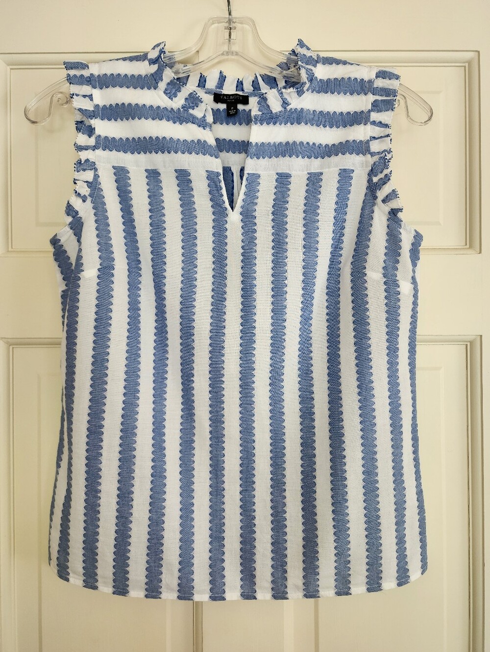 TALBOT'S P PETITE BLUE AND WHITE STRIPED TOP, CUTE DETAILS, NWOT, 100% COTTON.